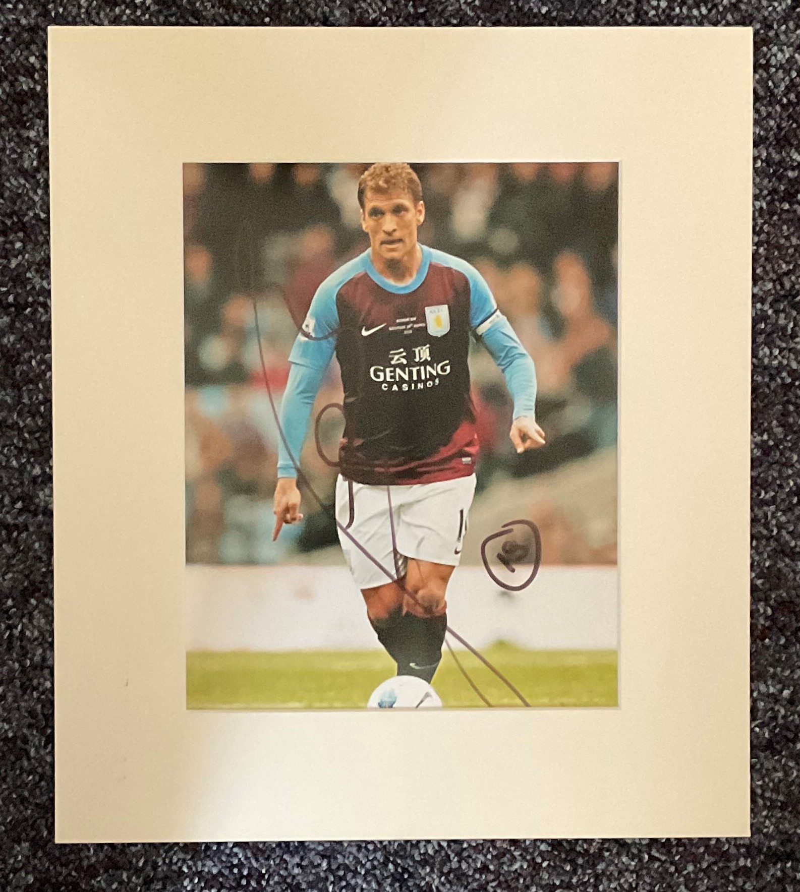 Football Stiliyan Petrov signed 14x12 mounted Aston Villa colour photo. Stiliyan Alyoshev