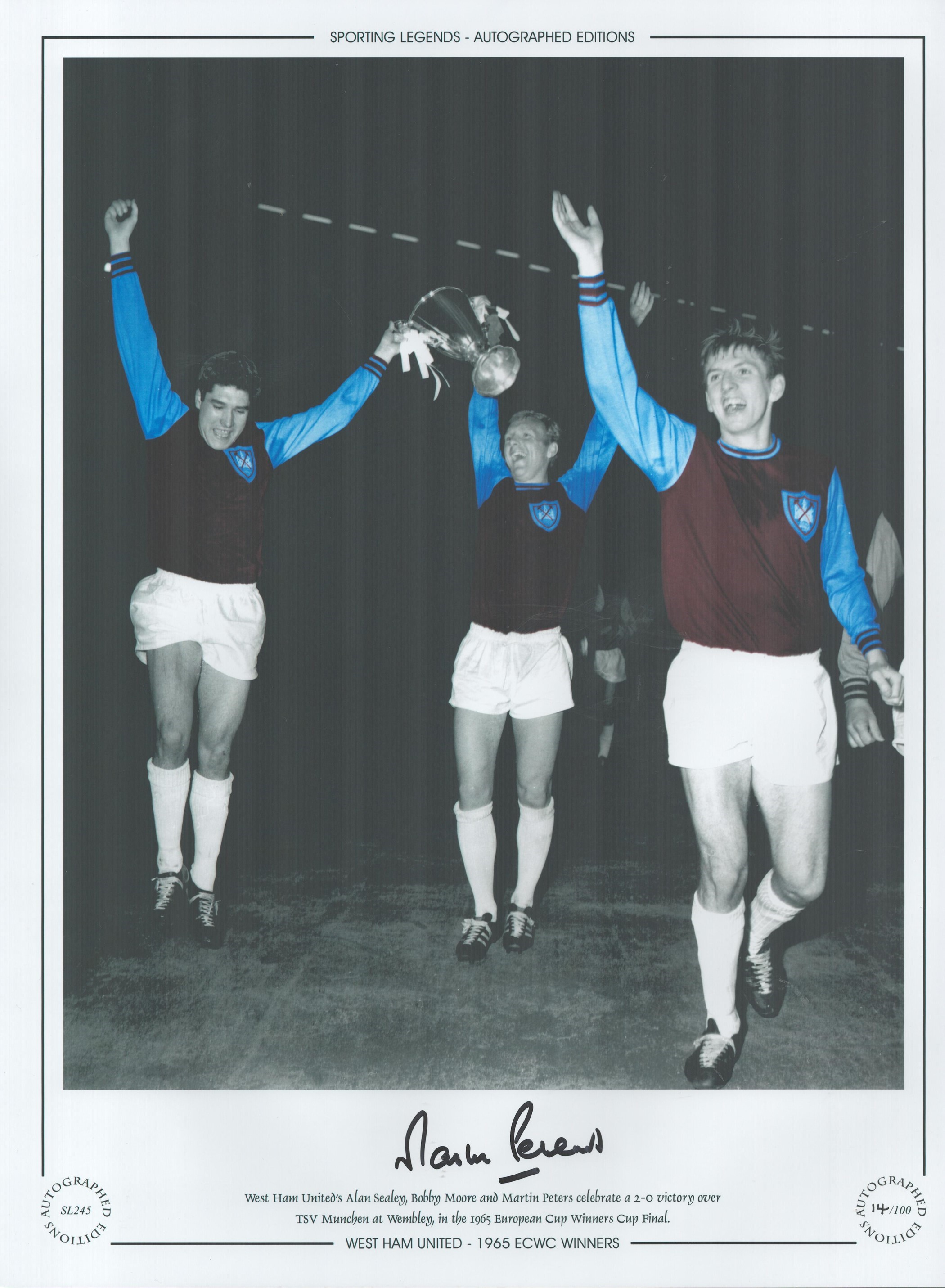 Martin Peters 16x12 handsigned colourised, Black and white photo, Autographed Editions, Limited