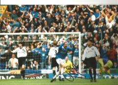 Gareth Farrelley Everton Signed 12 x 8 inch football photo. Good condition. All autographs come with