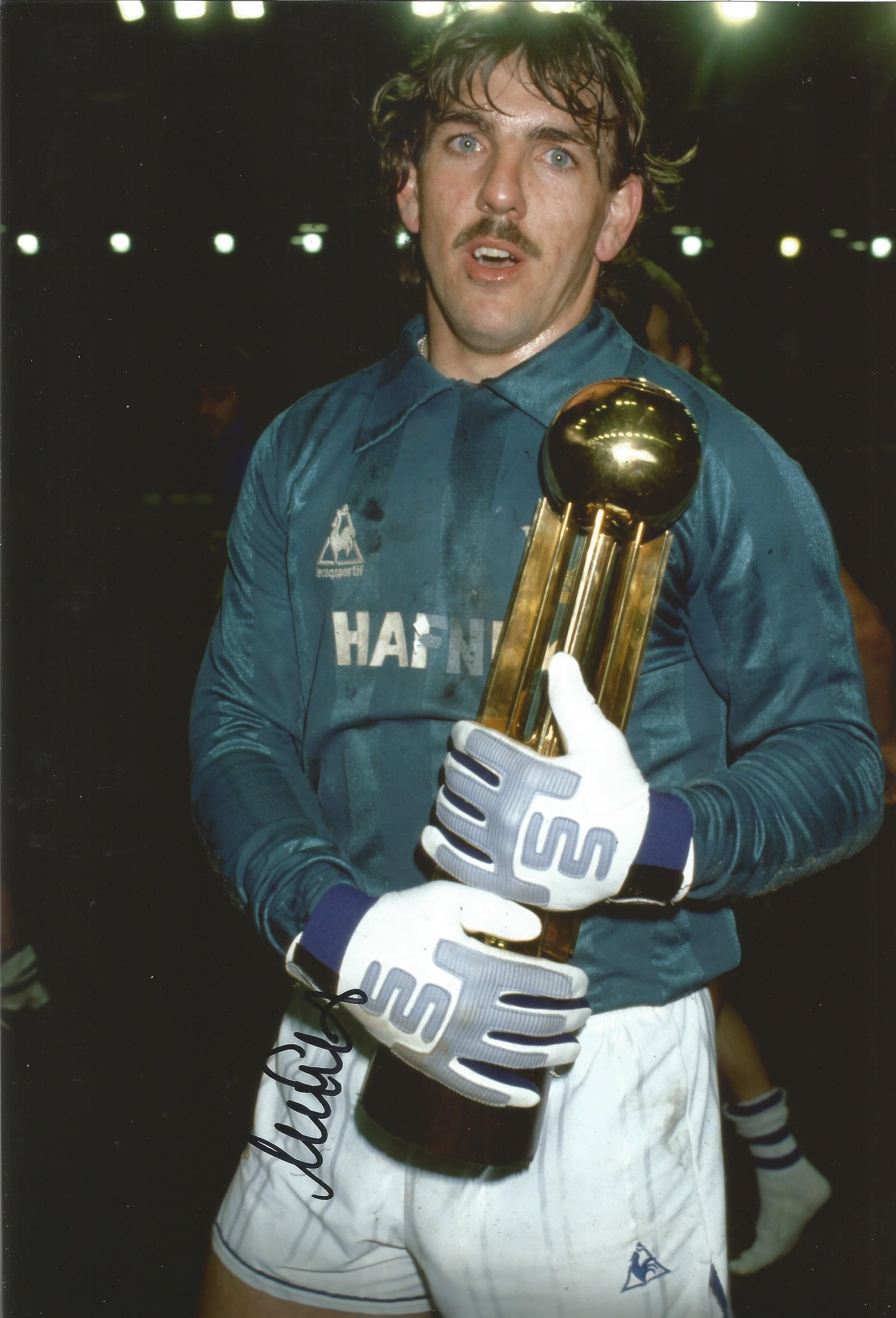 Neville Southall Everton Signed 12 x 8 inch football photo. Good condition. All autographs come with