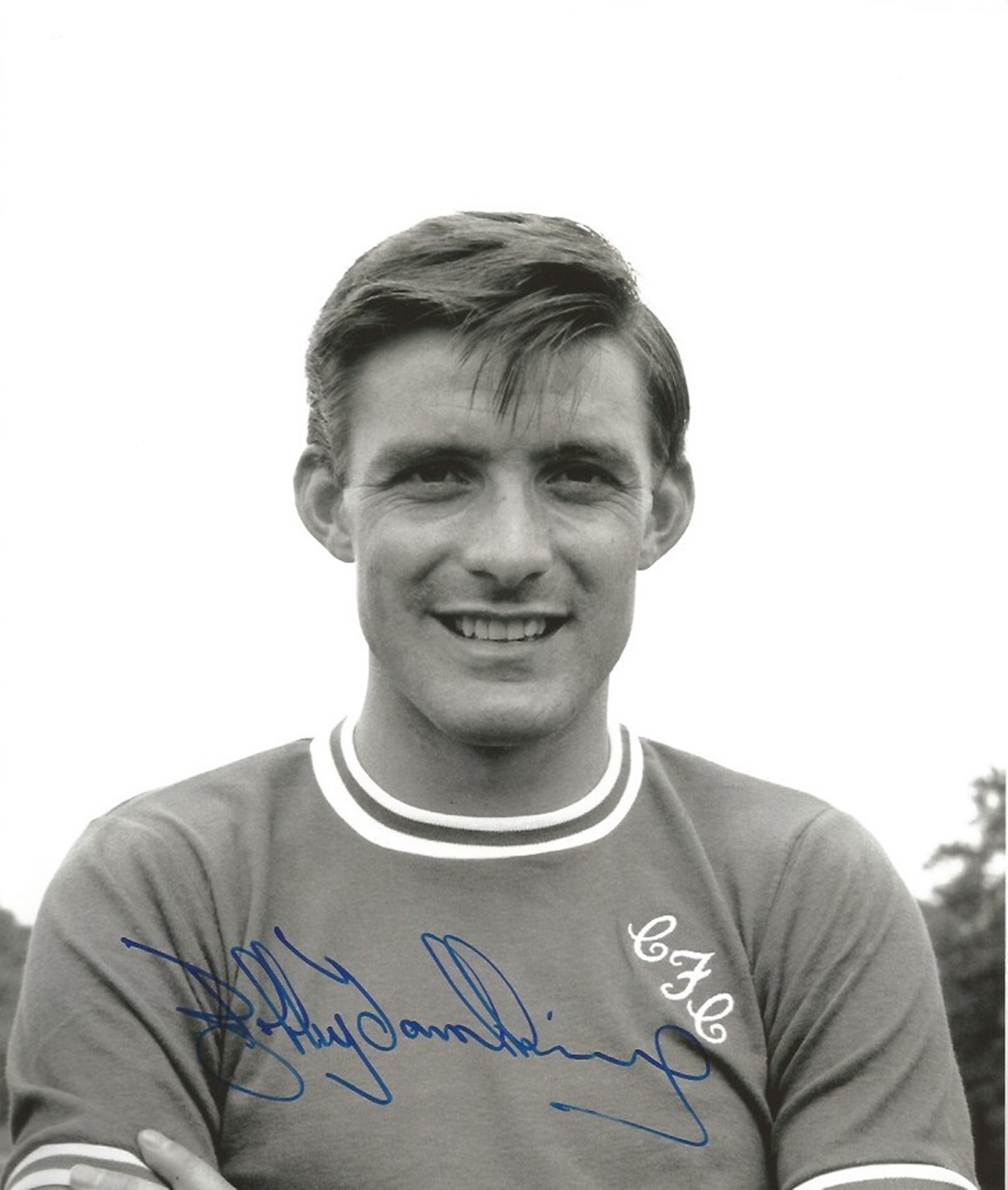 Bobby Tambling Chelsea Signed 12 x 8 inch football photo. Good condition. All autographs come with a