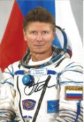 Gennady Padalka, Russian Soyuz Cosmonaut signed 6 x 4 colour photo. Padalka is a Russian Air Force