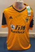 Football, Nuno Espirito Santo signed replica Wolverhampton Wanders home shirt, new with tags in size