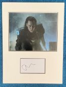 Tom Hiddleston 16x12 inch mounted signature piece includes colour photo and signed album page.