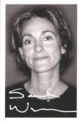 Sarah Winman signed 6x4 inch black and white photograph. Winman is a British author and actress