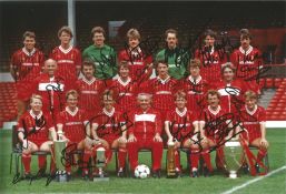 Liverpool legends multi signed 1980s 12x8 colour team photo 15 Anfield legends includes Kenny