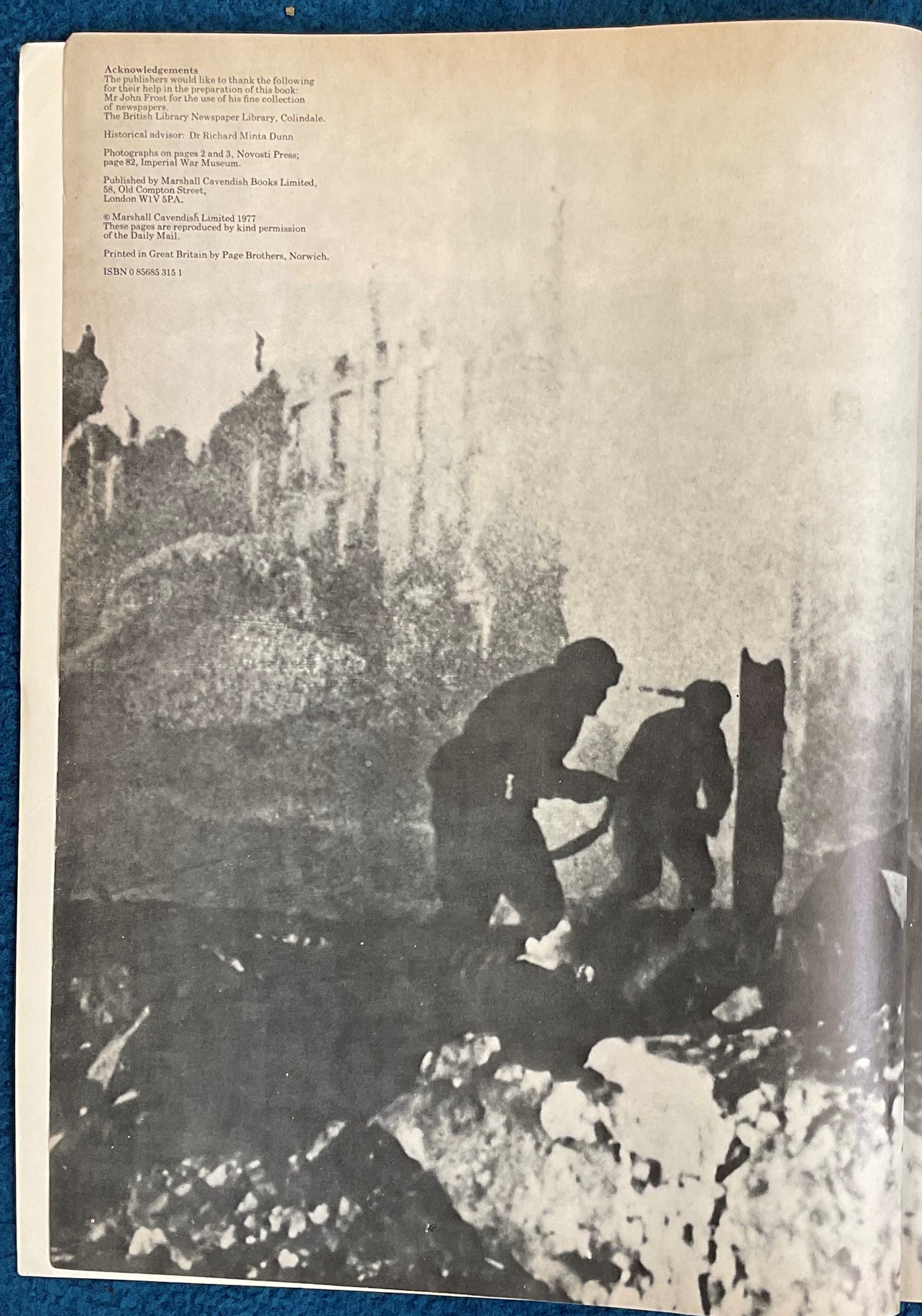 World War II As it Happened The War Despatches from the Daily Mail 1977 Softback Book First - Image 3 of 3