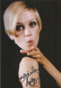 Twiggy Lawson signed 7x5 colour photo. Dame Lesley Lawson DBE, née Hornby; born 19 September 1949,