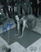 Sophia Loren signed 10x8 inch black and white photo. Sofia Costanza Brigida Villani Scicolone Dame