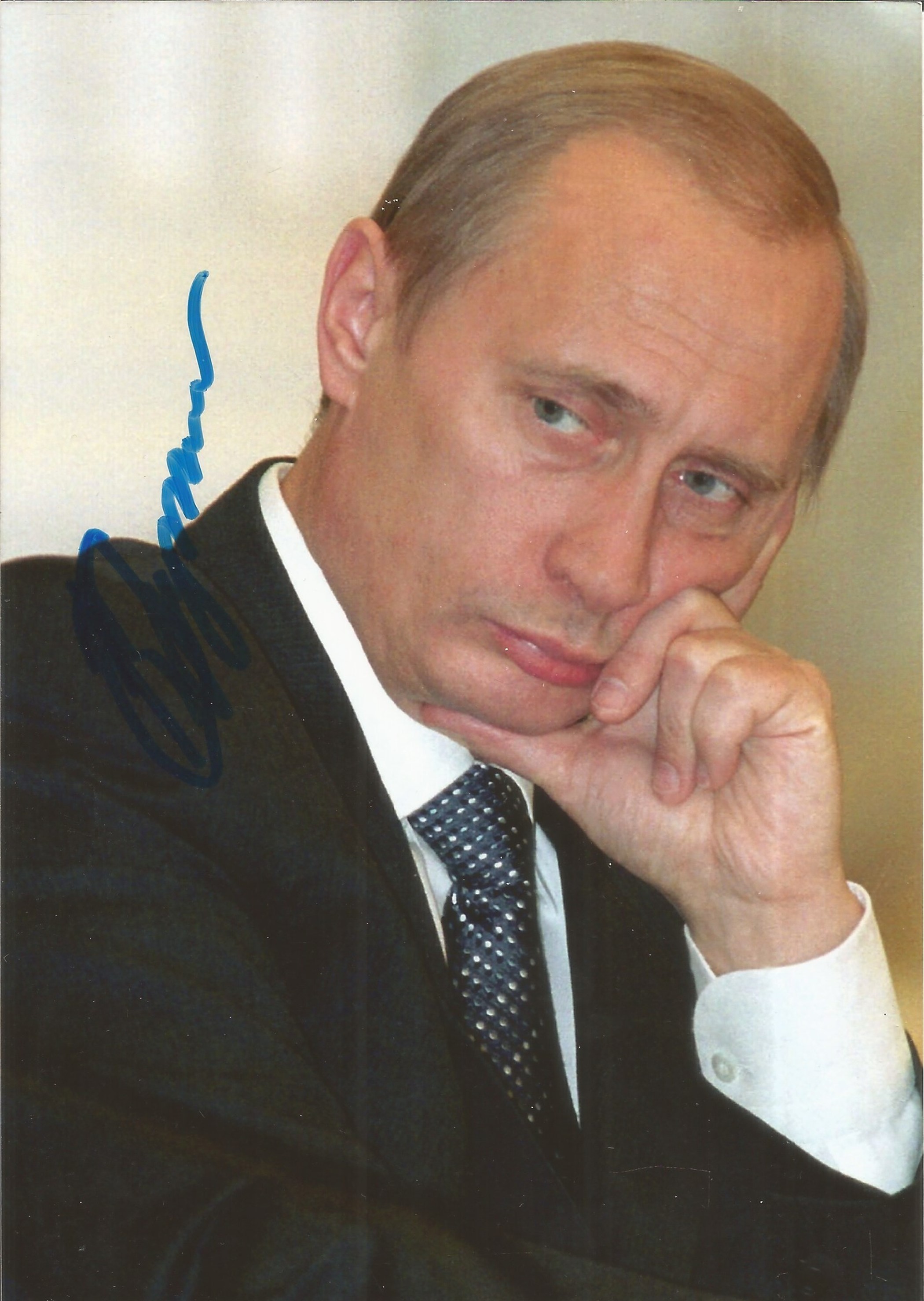 Vladimir Putin signed 8x6 colour photo. Vladimir Vladimirovich Putin, born 7 October 1952, is a