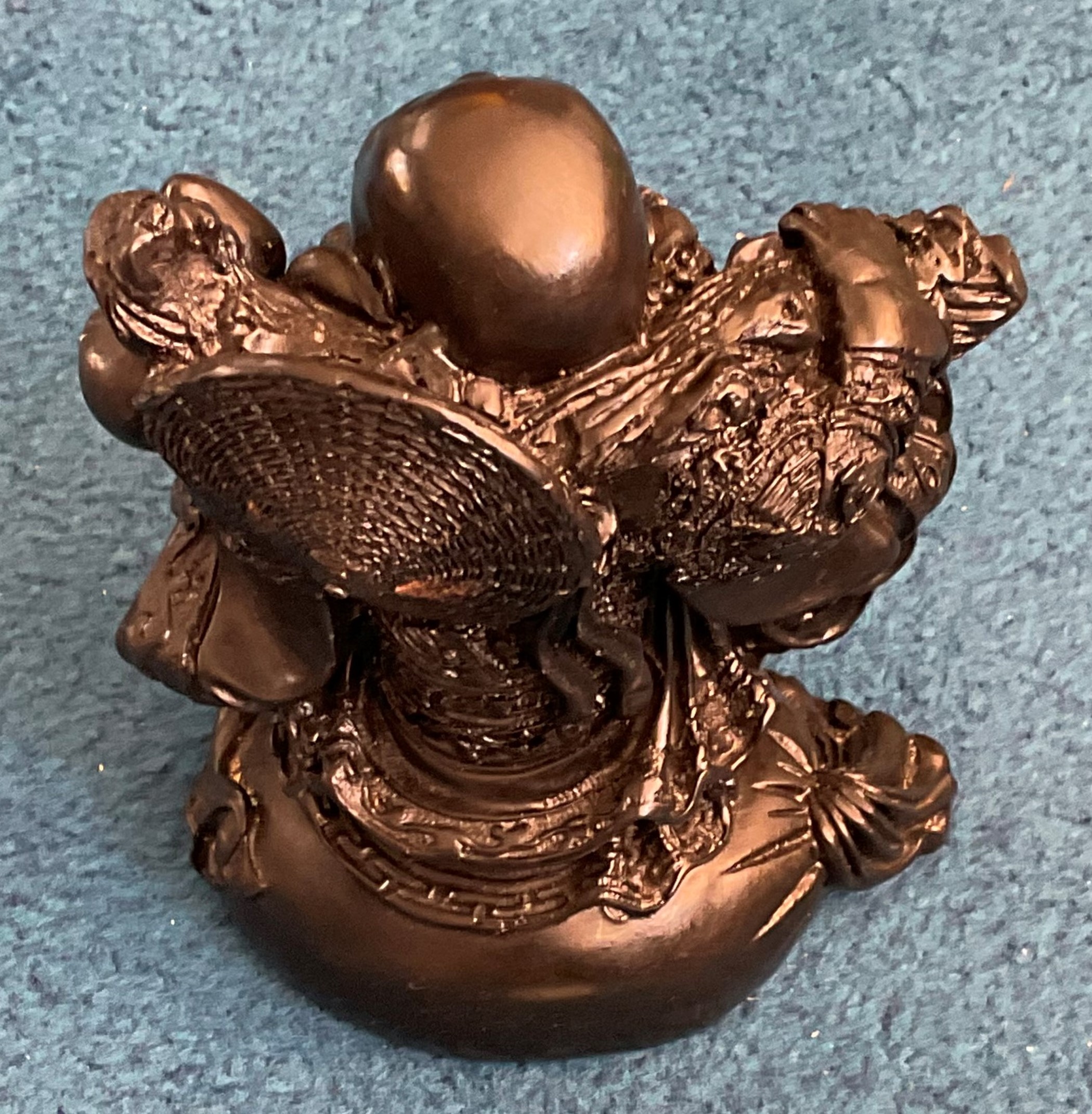 Black buddha carving. Approx 15cm in height. Good condition. We combine postage on multiple - Image 2 of 2