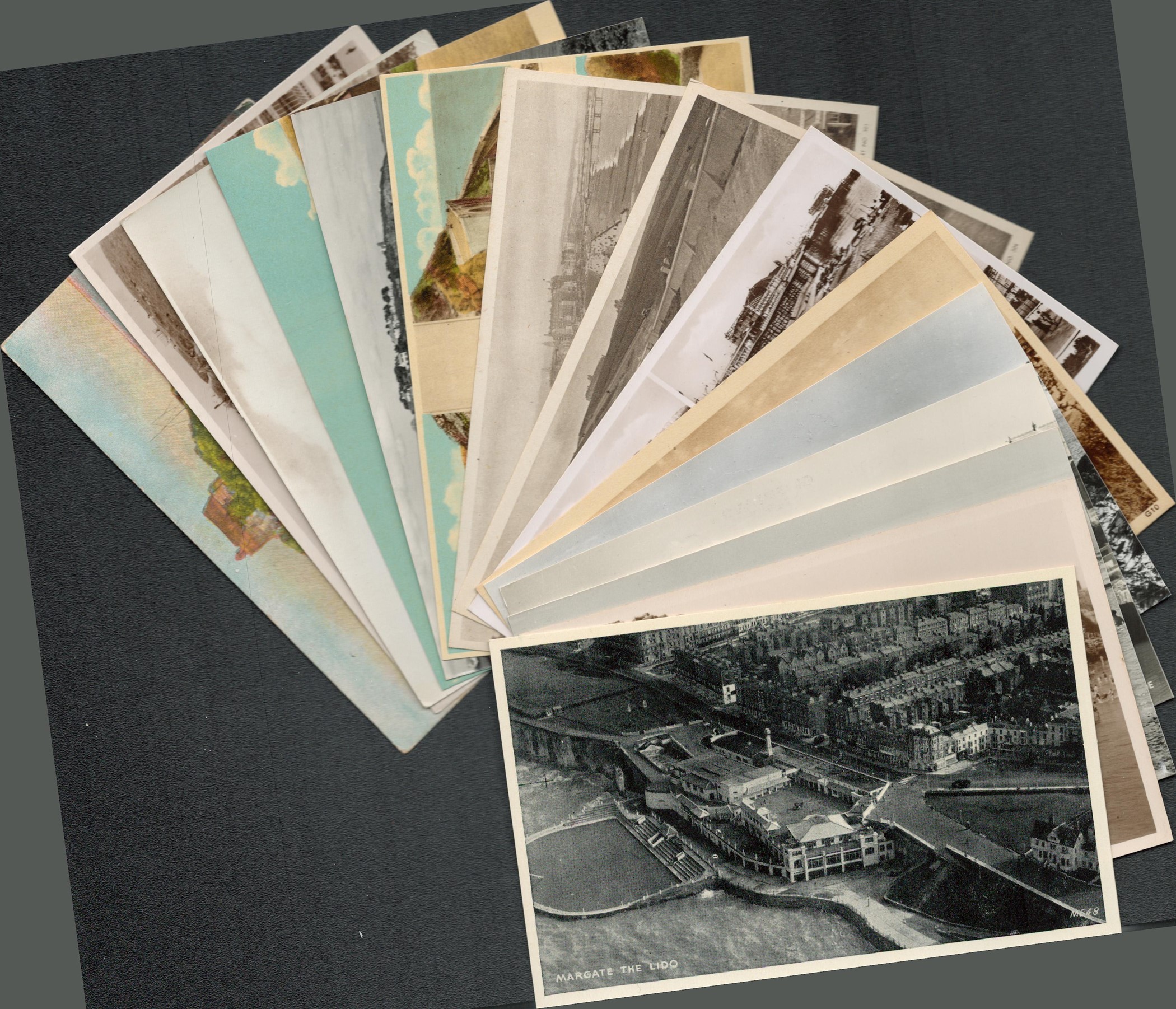 30 old GB seaside postcards. Some franked. Good condition. We combine postage on multiple winning - Image 2 of 2