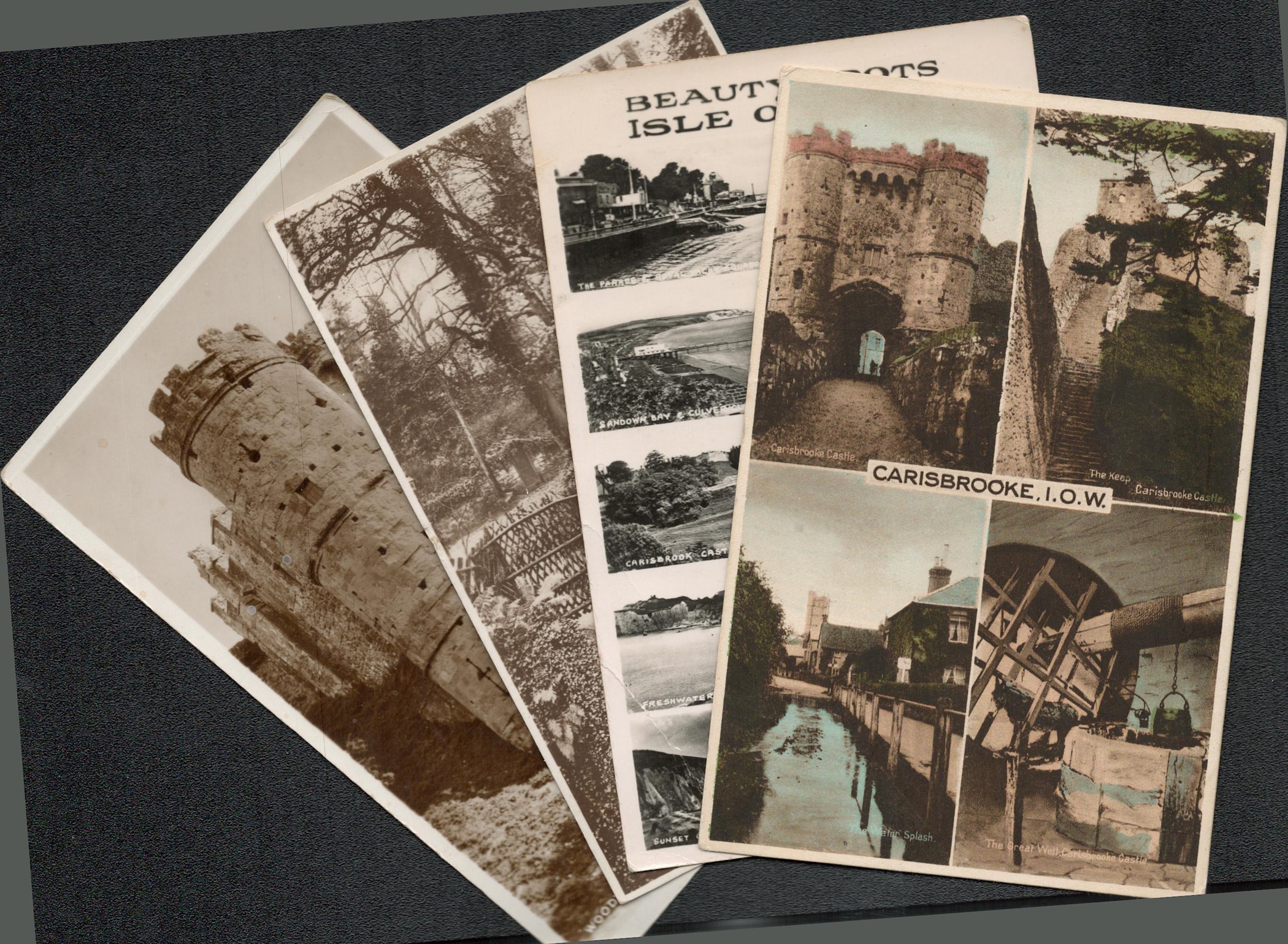 Isle of Wight postcard collection. Approx 40. Good condition. We combine postage on multiple winning - Image 3 of 3