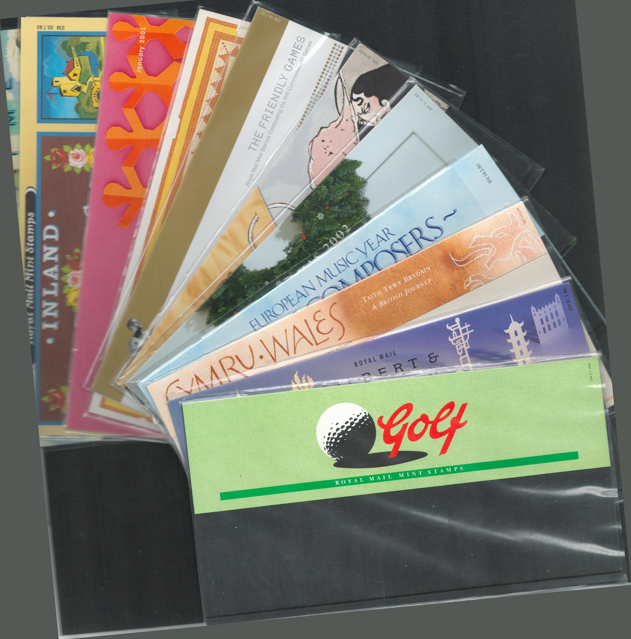 GB EMPTY presentation packs sleeves. Approx 100 in total, no stamps inside. Good condition. We - Image 3 of 3