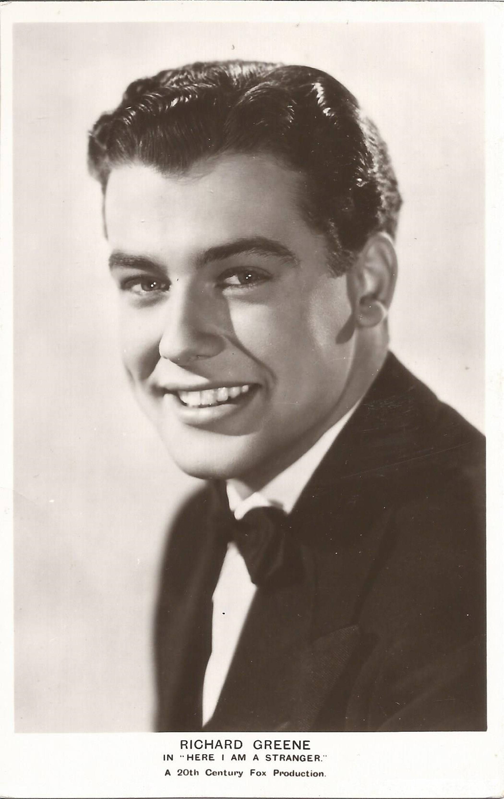 Richard Greene, actor. A signed 5.5x4 album page with an early unsigned photo. He appeared in many - Image 2 of 2