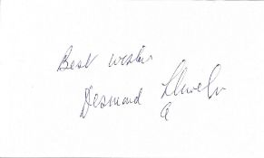 Desmond Llewelyn, a signed 5x3 white card. Actor who played Q in 17 James Bond films between 1963