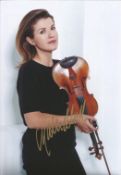 Anne Sophie Mutter signed 12x8 colour photo. German violinist.Good condition. All autographs come