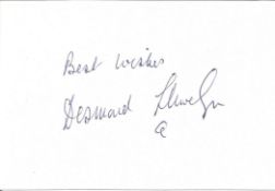Desmond Llewelyn, a signed 5x3 white card. Actor who played Q in 17 James Bond films between 1963