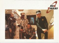 Robert Llewellyn signed 7x5 Red Dwarf colour photo inscribed on the reverse. Robert Llewellyn (