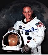 Buzz Aldrin Apollo 11 astronaut signed 10 x 8 inch colour white space suit photo. Good condition.