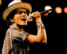 Bruno Mars signed 10x8 colour photo. Peter Gene Hernandez (born October 8, 1985), known