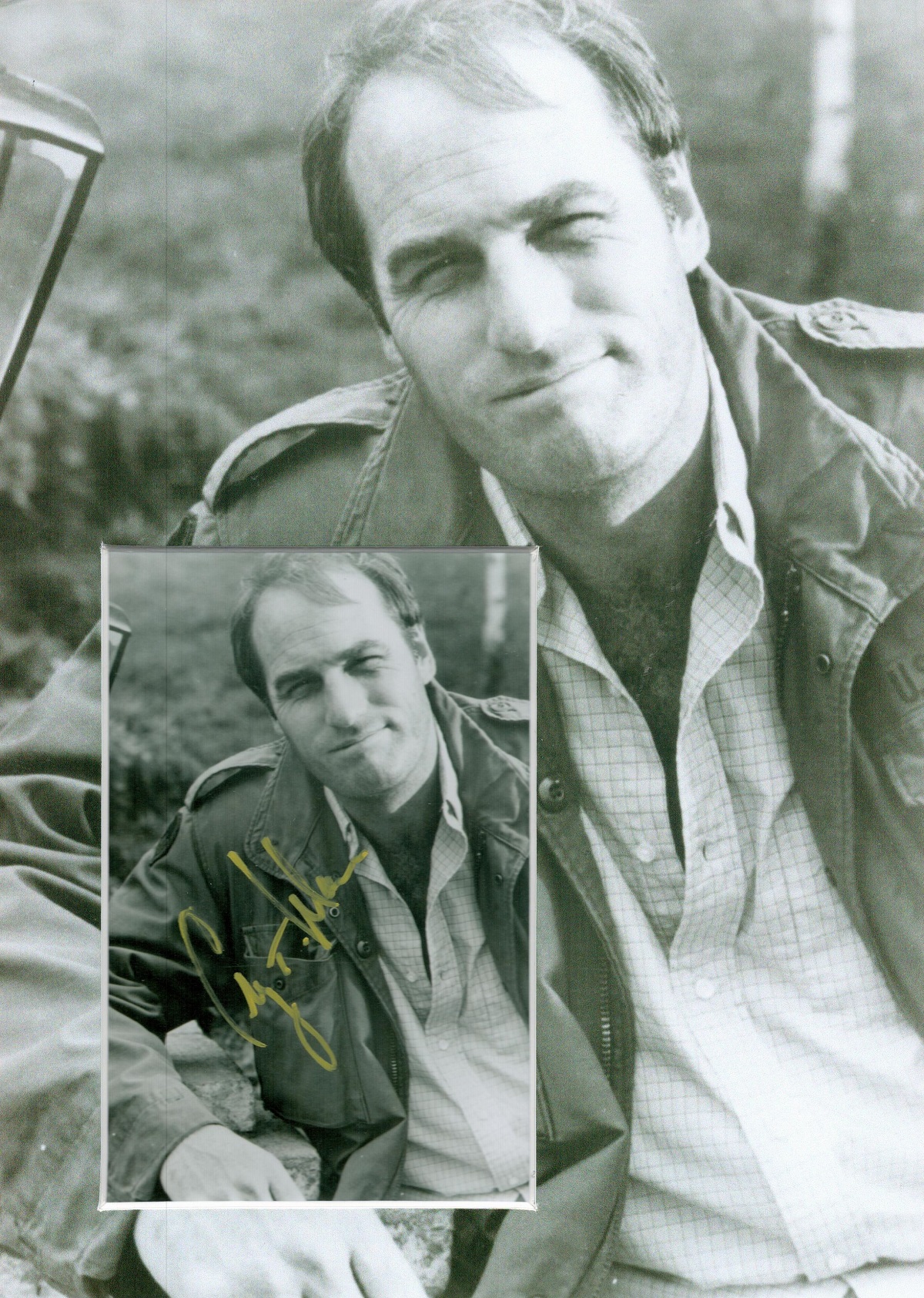 Craig T Nelson signed 12x8 mounted signature display includes signed black and white photo and a