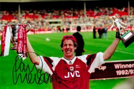 Footballer Paul Merson Arsenal 8x12 Coloured Signed Photo. Photo shows Merson lifting the FA Cup and