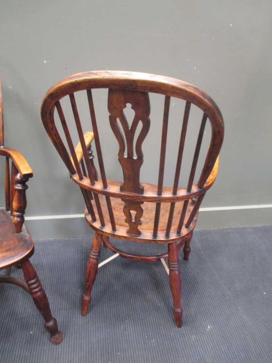 Two ash and elm windsor chairs, 19th century - Image 4 of 4