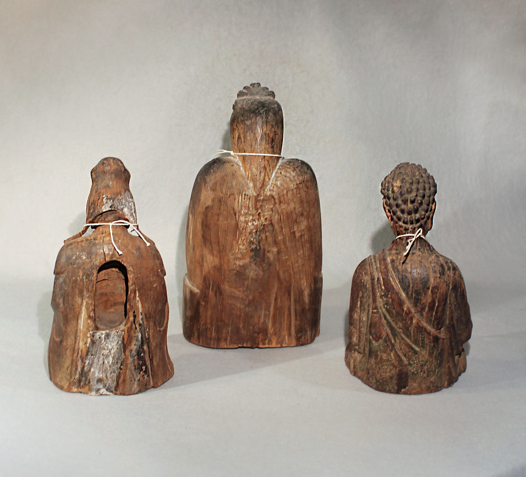 Three Chinese carved wood seated figures, two of a Buddha, the other of Guanyin with child, - Image 2 of 6