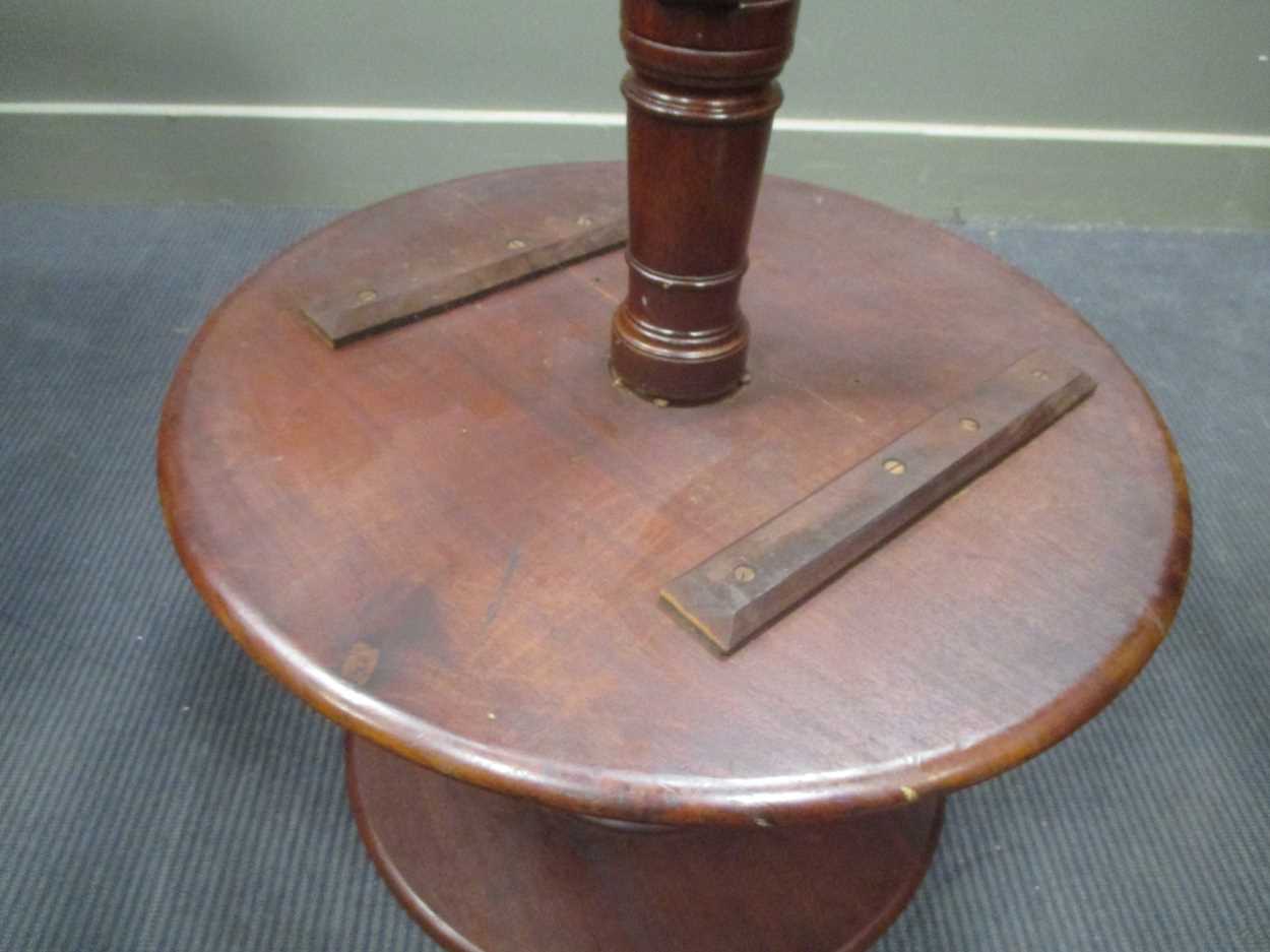 A George III mahogany breakfast table with brass lion paw feet, 72 x 91cm; a 19th century occasional - Bild 16 aus 16