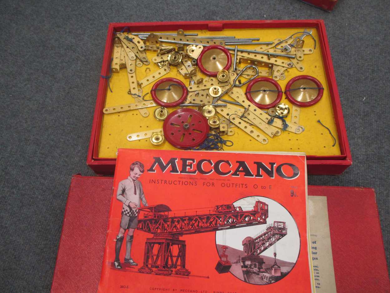 Hornby trains, some boxed, with, a Boxed set of Lott's bricks 1a and 2 and a boxed set of Meccano E, - Image 3 of 5