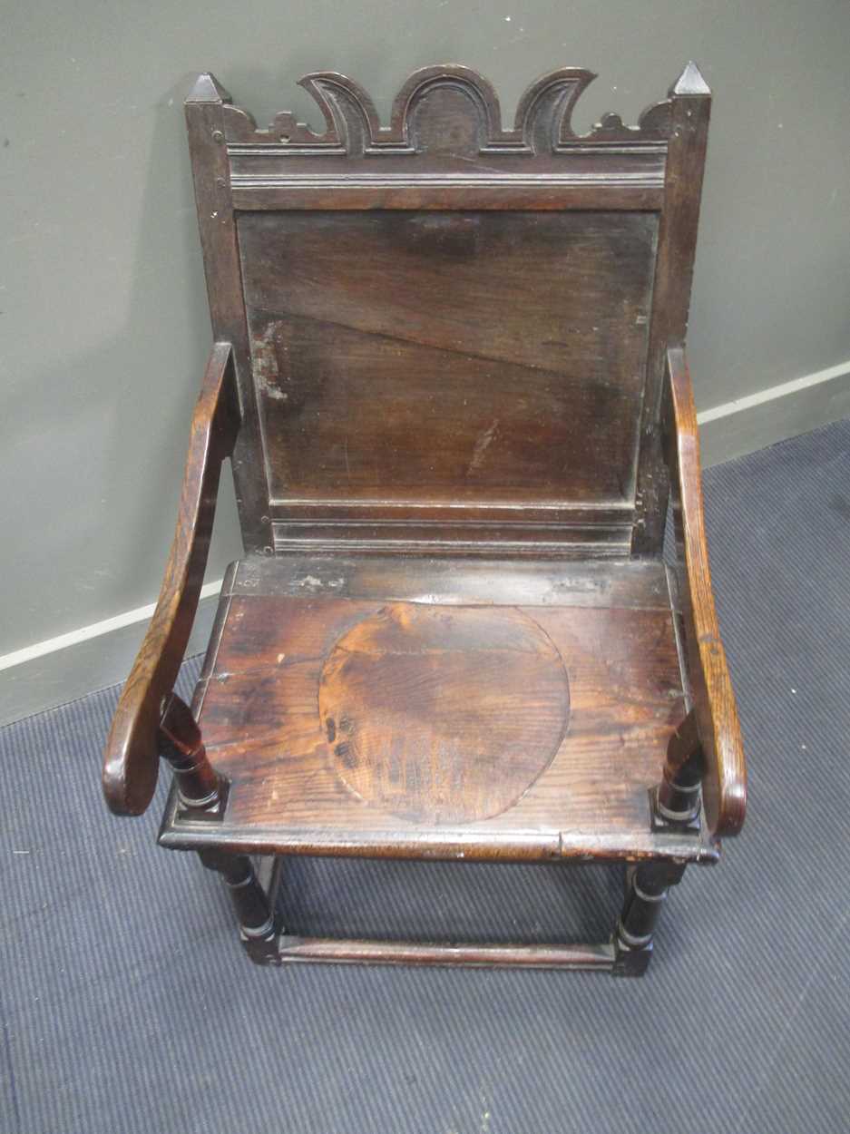 An early English oak armchair - Image 3 of 6