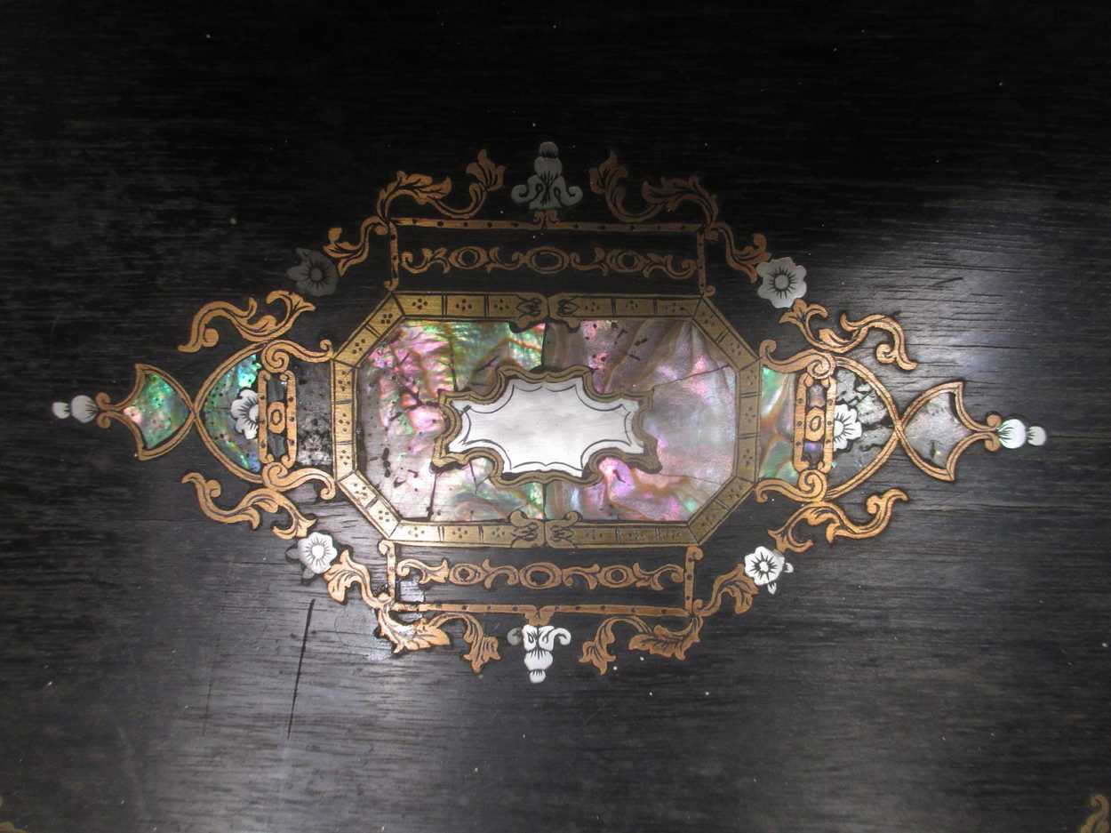 A mother of pearl inlaid dressing case - Image 2 of 7