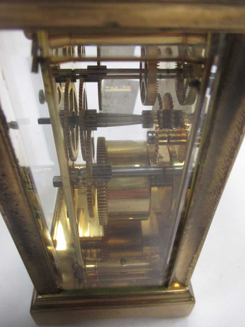 A French brass carriage timepiece - Image 5 of 5