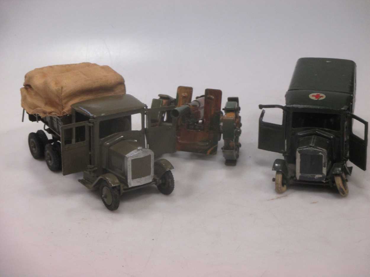 Britains Anti-Aircraft Units of the British Army box with various extra contents, all in varying
