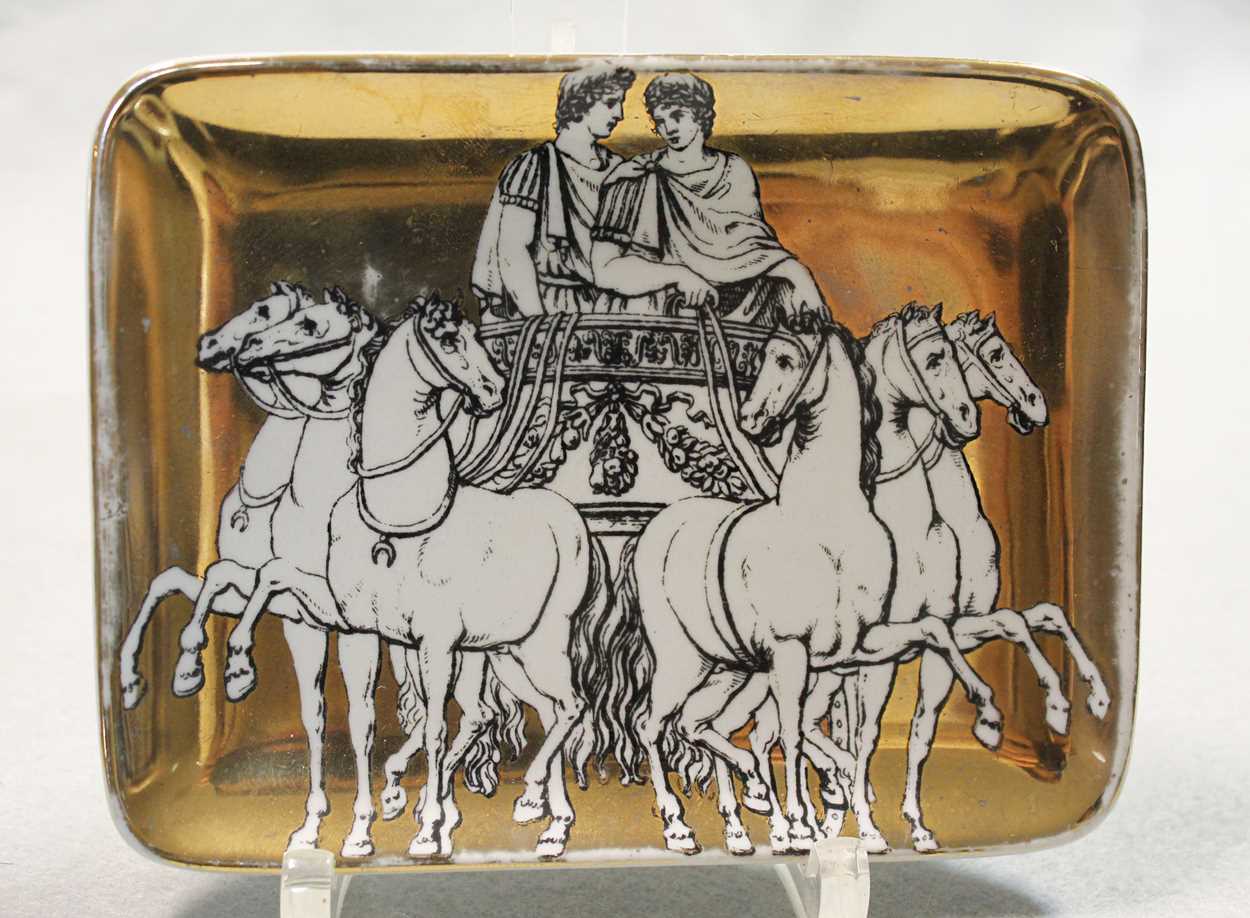 Piero Fornasetti, a gilded Cammei Oro pattern tankard, - Image 2 of 8