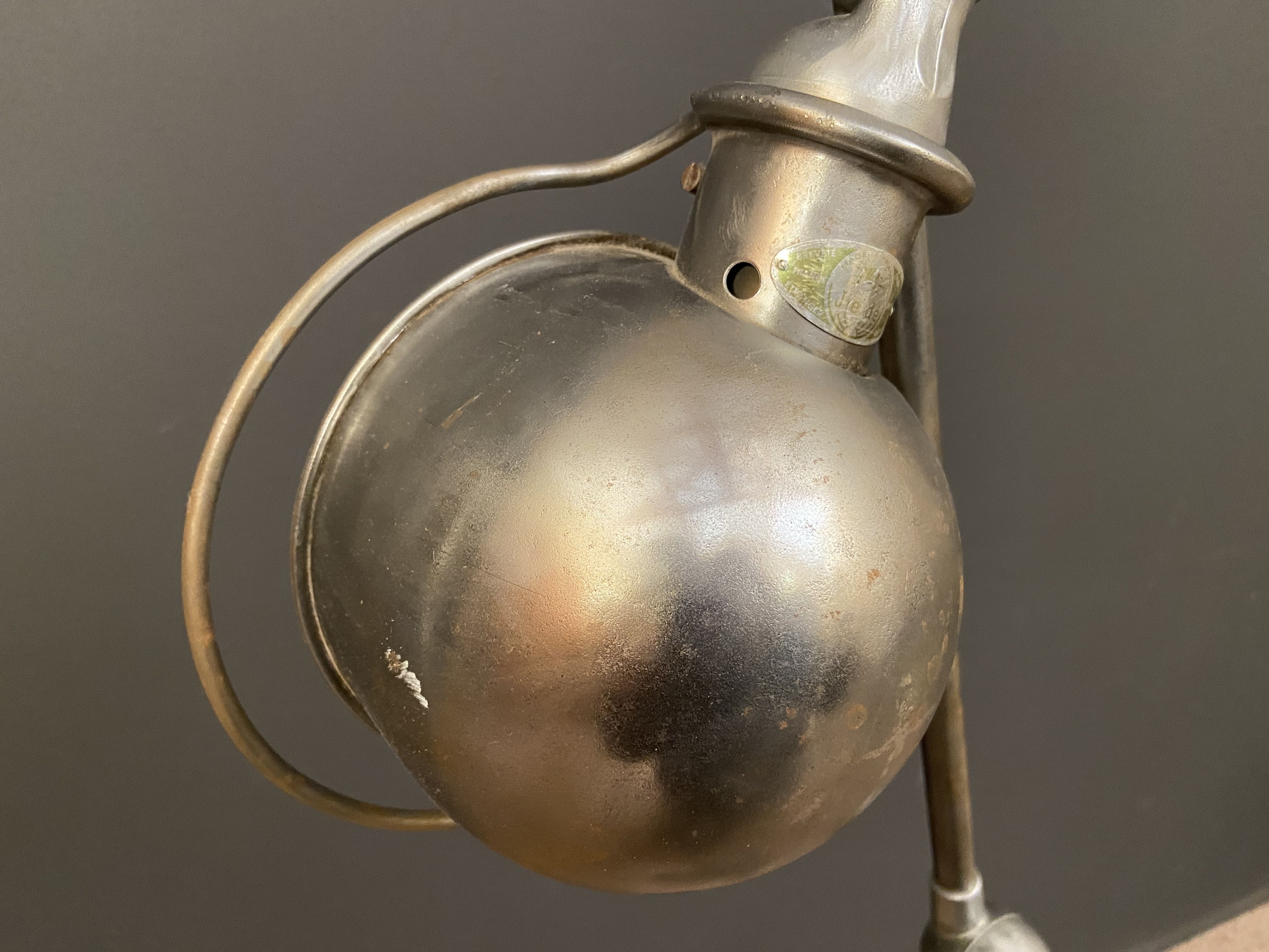 A Jieldé vintage industrial machinist's anglepoise desk lamp, - Image 4 of 10