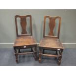 A pair of Queen Anne style oak single chairs (2)