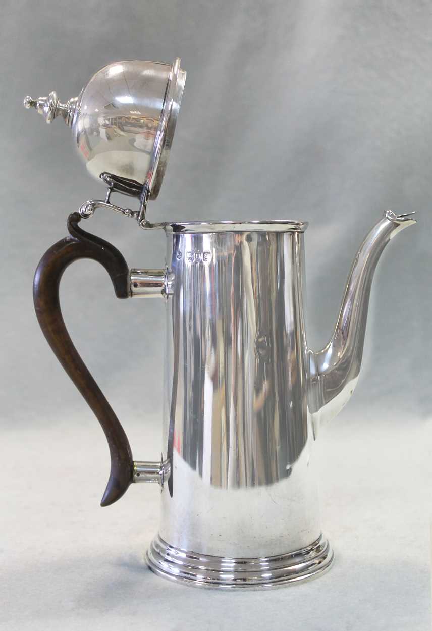 An Edward VII silver coffee pot, - Image 3 of 4