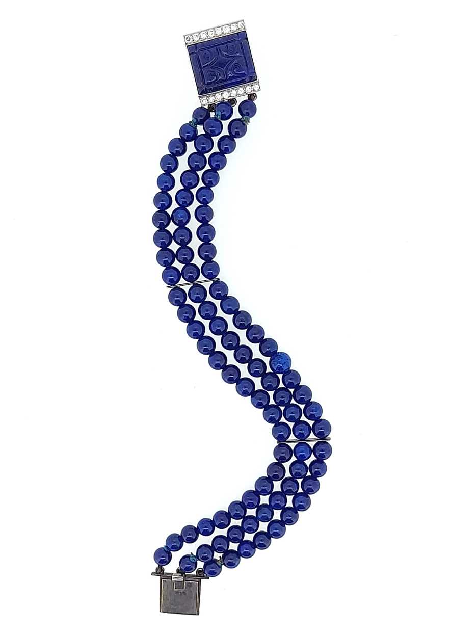 A lapis lazuli and diamond bracelet together with a lapis lazuli bead necklace, - Image 2 of 4