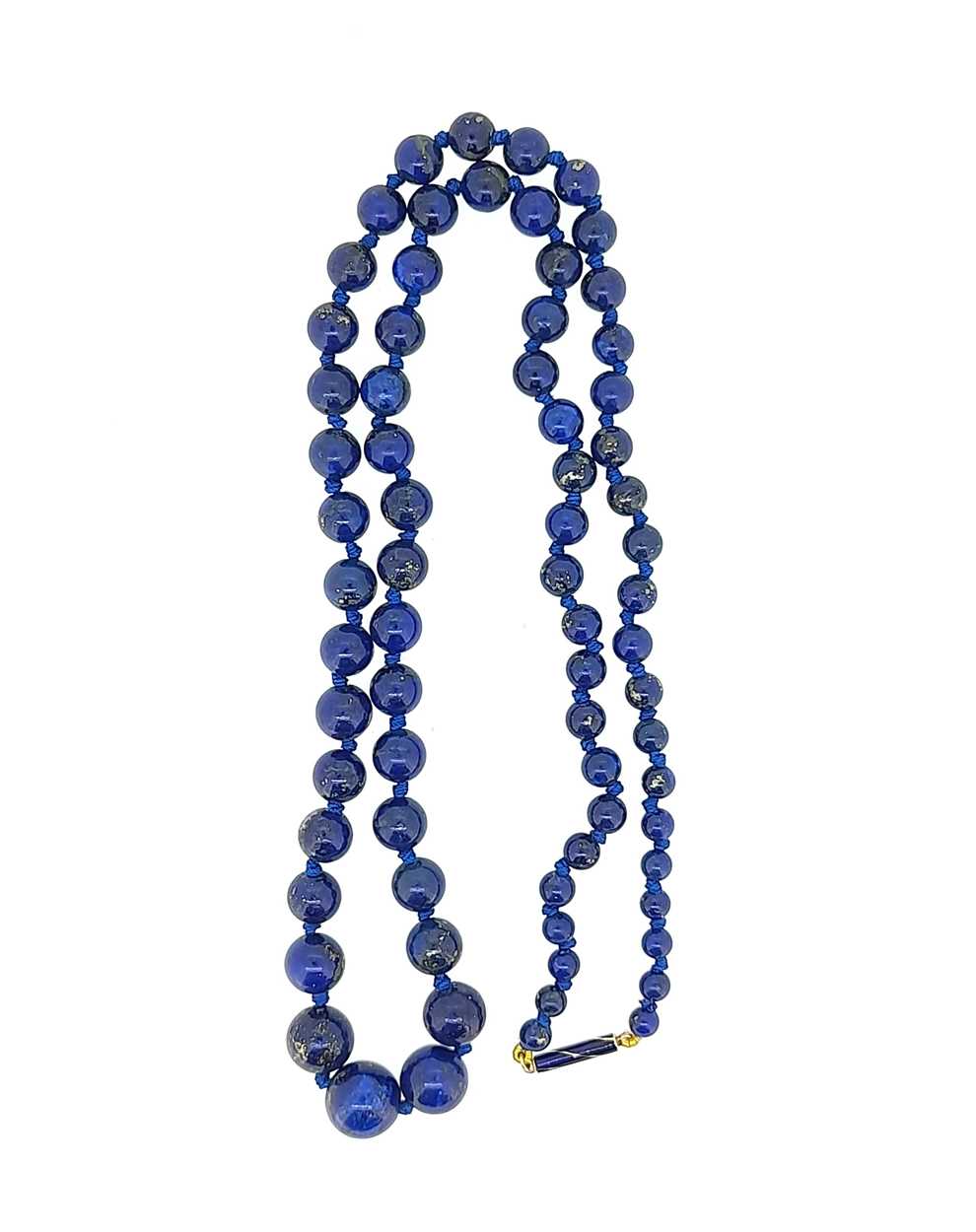 A lapis lazuli and diamond bracelet together with a lapis lazuli bead necklace, - Image 3 of 4