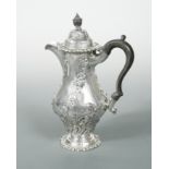 An Edward VII silver lidded coffee jug,