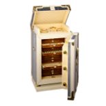 Döttling 'Pauline' - A luxury compact hand made free-standing safe,