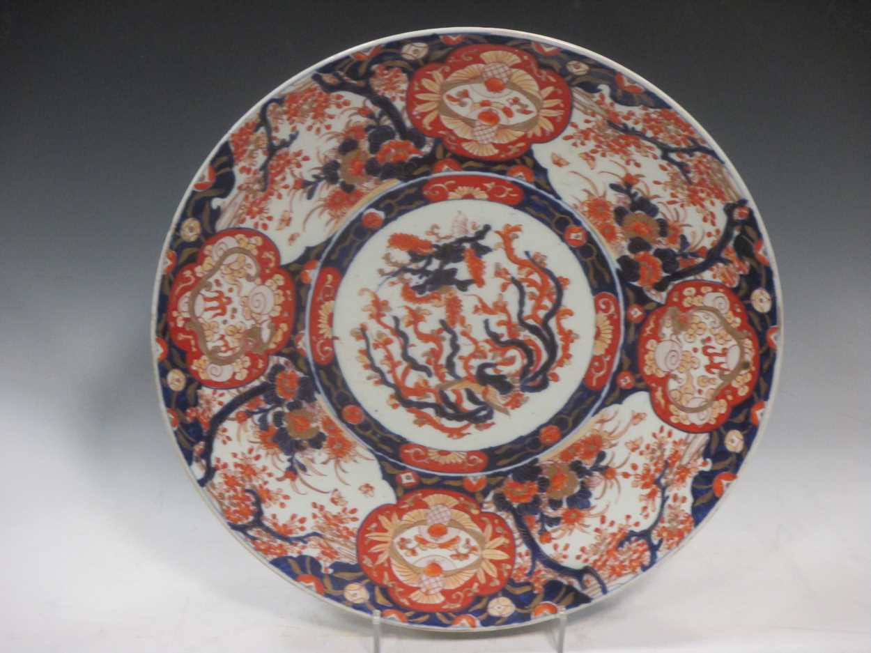 A large Imari charger, 47cm diameter