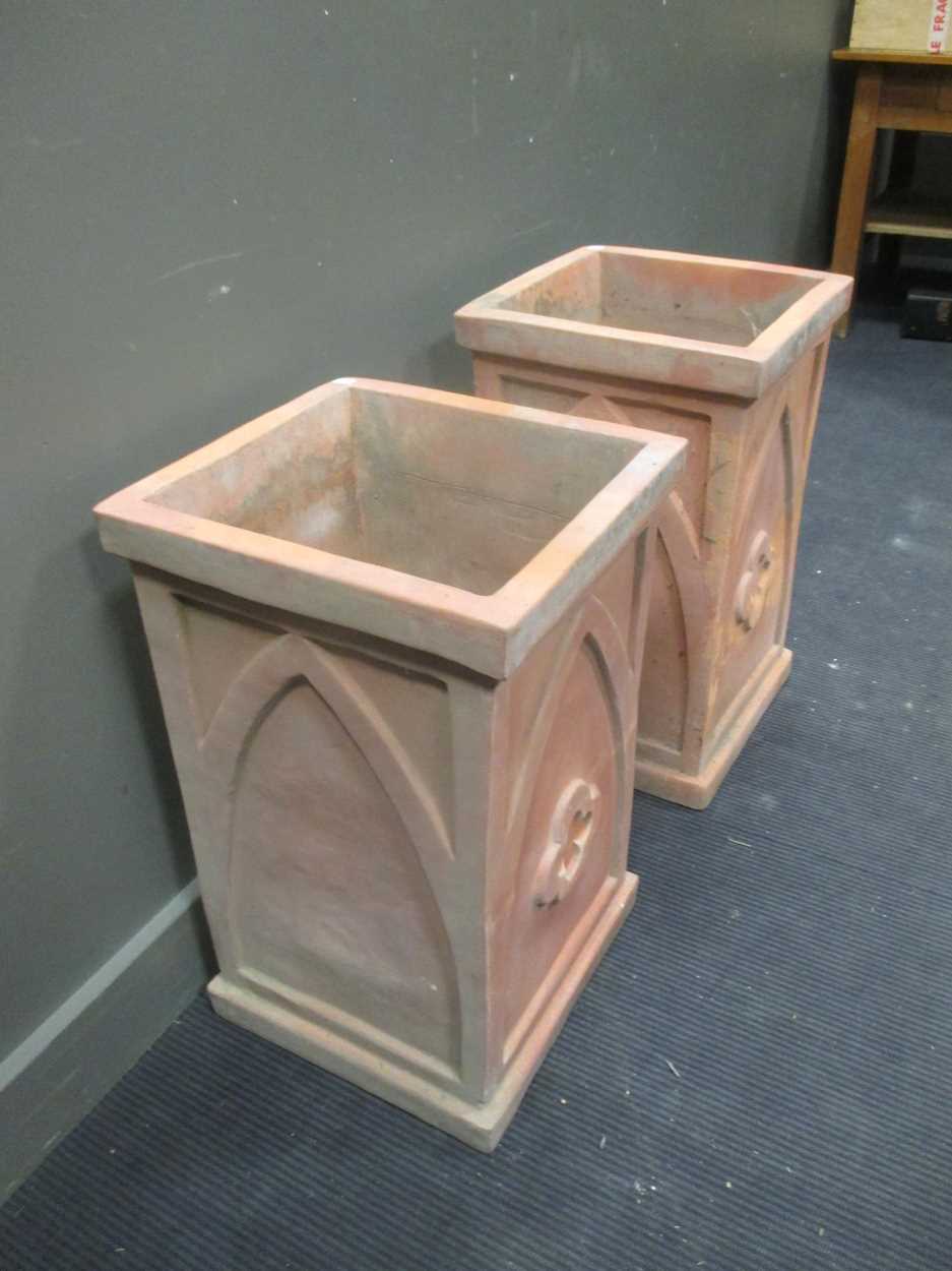 A near pair of terracotta planters decorated with gothic arches and quatrefoil 70.5 x 41 x 43cm - Image 4 of 5