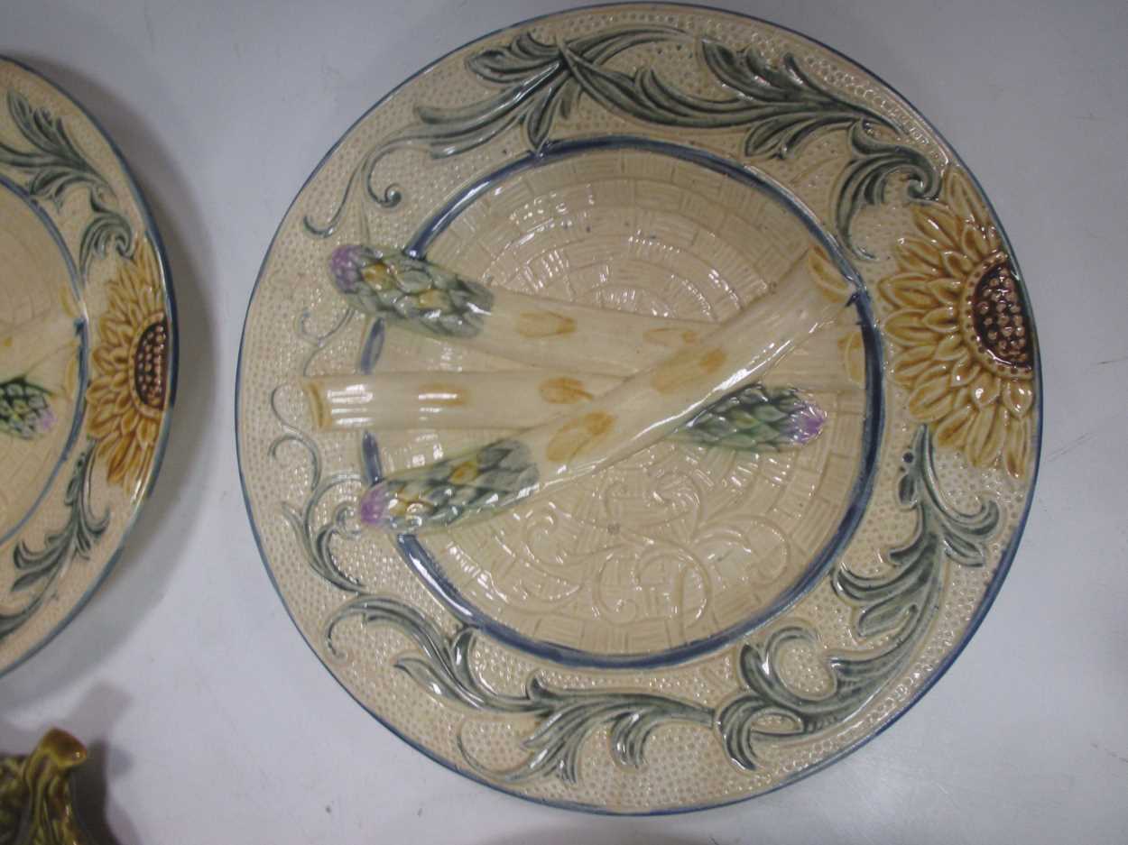 A Salin asparagus dish together with six asparagus plates, one plate broken - Bild 2 aus 5