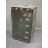 An early 20th century Savoy luggage Co wardrobe trunk 109 x 57cmFootnote: Provenance: Julians