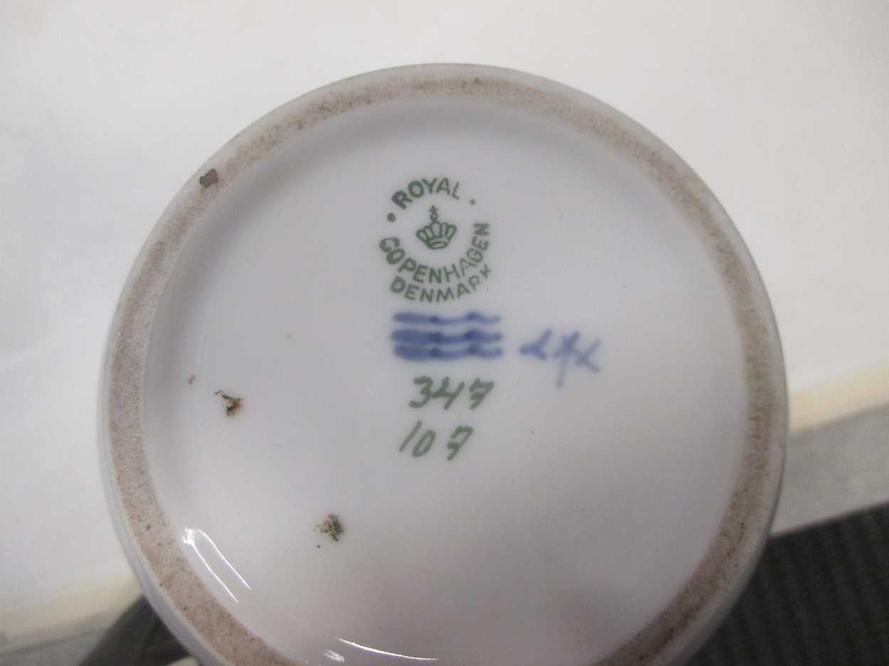 A Royal Copenhagen porcelain vase decorated with a moonlit owl, 21cm high - Bild 4 aus 4