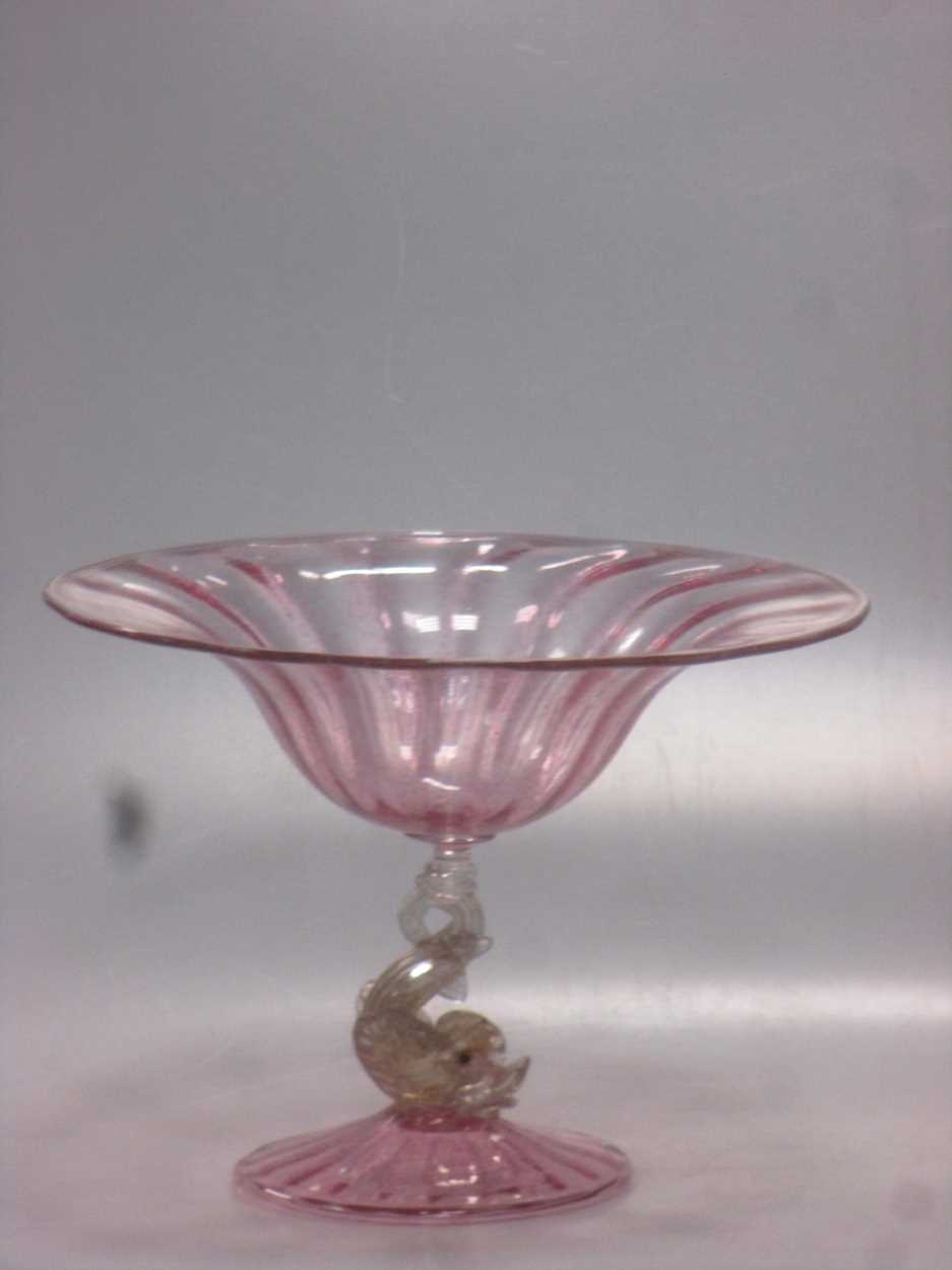 A Murano glass comport, 20cm high