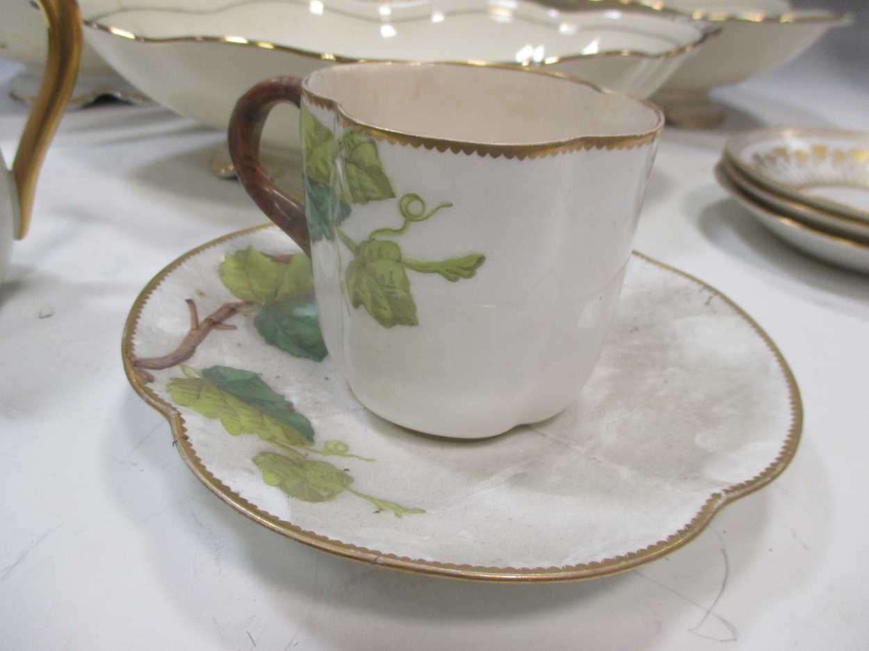 A Limoges Delvaux part coffee service together with a quantity of porcelain tea and coffee part - Bild 18 aus 19